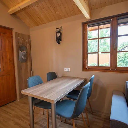 Kövirózsa Cserepfalu